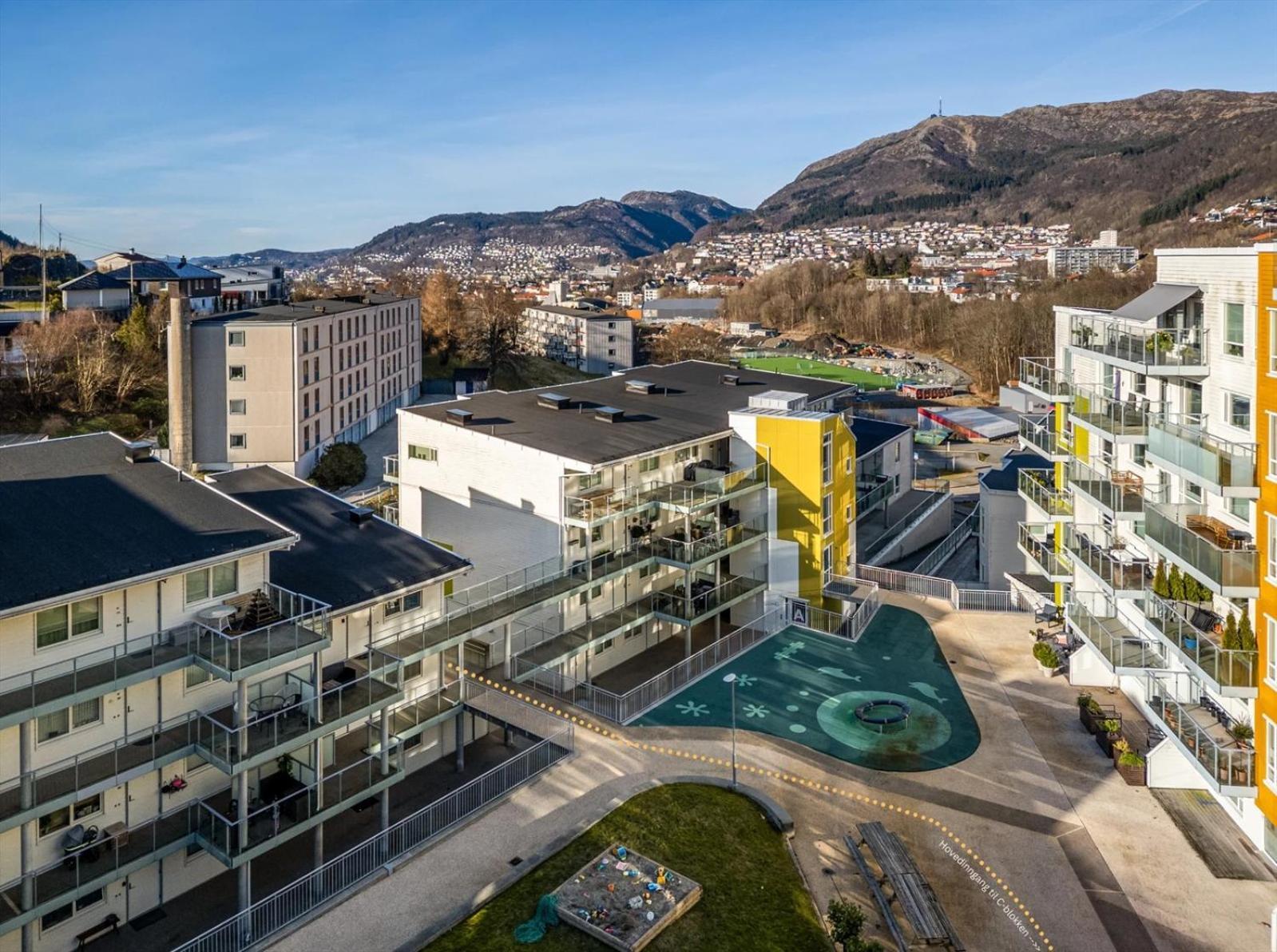 3 Sleeping Rooms For 82M2 Which Direct Traffic To Airport And City Center Bergen Exterior foto